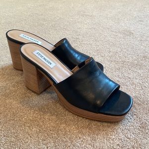 Steve Madden Pumps (8.5)